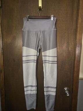 Alo Leggings Like New Silver White Large